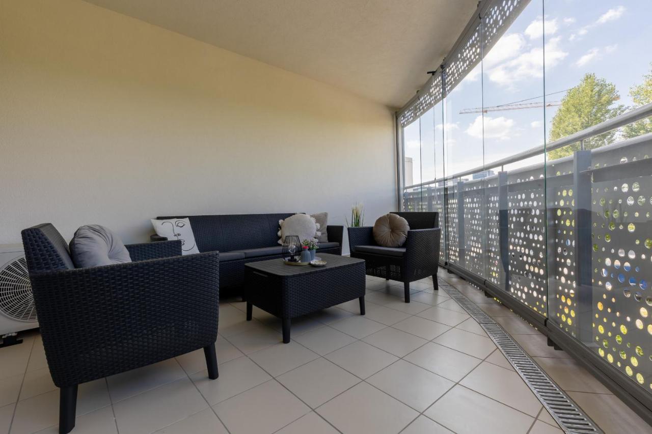 Deluxe Apartment Wronia 45 With Ac, Parking & Balcony By Renters Prestige วอร์ซอ ภายนอก รูปภาพ